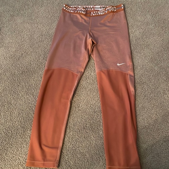 Nike Pro leggings